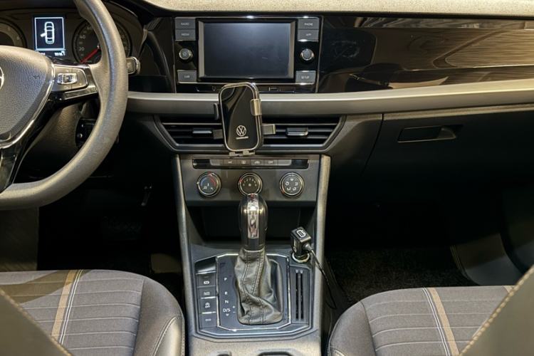 Used Volkswagen Lavida 2019 280TSI DSG Comfort Edition China VI standard Interior 4