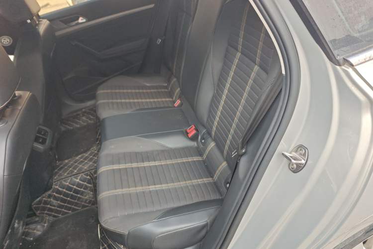 Used Volkswagen Lavida 2019 1.5L Automatic Vision Edition China VI Standard Interior 4