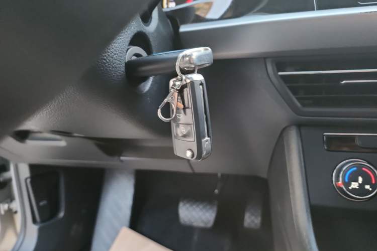 Used Volkswagen Lavida 2019 280TSI DSG Comfort Edition China VI standard Interior 9