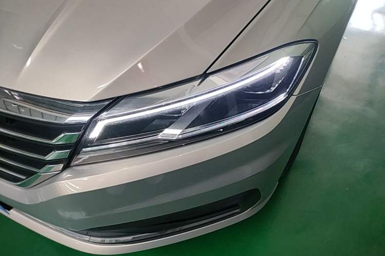 Used Volkswagen Lavida 2019 280TSI DSG Comfort Edition China VI standard Left Front Headlight