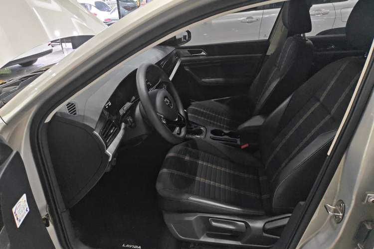 Used Volkswagen Lavida 2019 280TSI DSG Comfort Edition China VI standard Left Front Seat