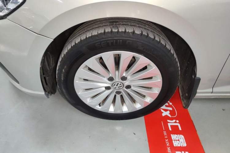 Used Volkswagen Lavida 2019 1.5L Automatic Comfort Edition China VI Standard Left Front Wheel Hub