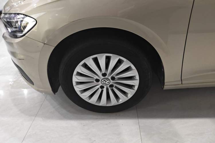 Used Volkswagen Lavida 2019 280TSI DSG Comfort Edition China VI standard Left Front Wheel Hub