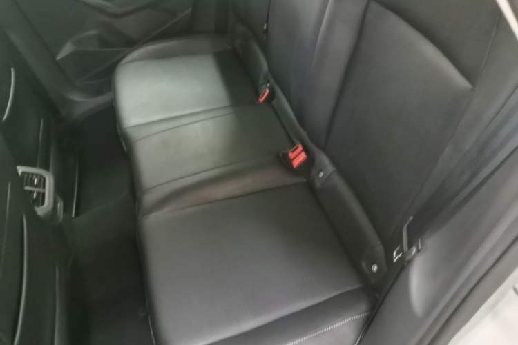 Used Volkswagen Lavida 2019 1.5L Automatic Fashion Edition China VI Left Rear Seat