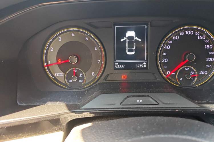 Used Volkswagen Lavida 2019 1.5L Automatic Vision Edition China VI Standard Odometer Close Up