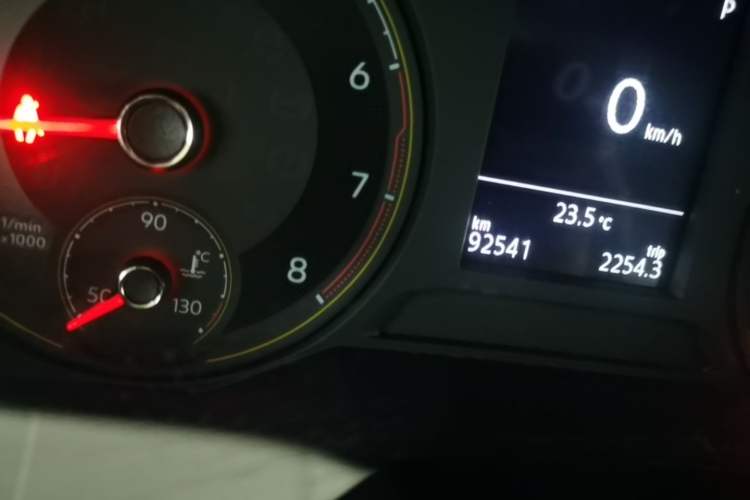 Used Volkswagen Lavida 2019 1.5L Automatic Fashion Edition China VI Odometer Close Up