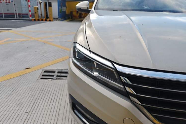 Used Volkswagen Lavida 2019 280TSI DSG Comfort Edition China VI standard Right Front Headlight