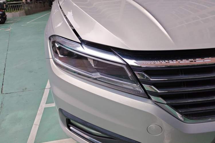 Used Volkswagen Lavida 2019 280TSI DSG Comfort Edition China VI standard Right Front Headlight