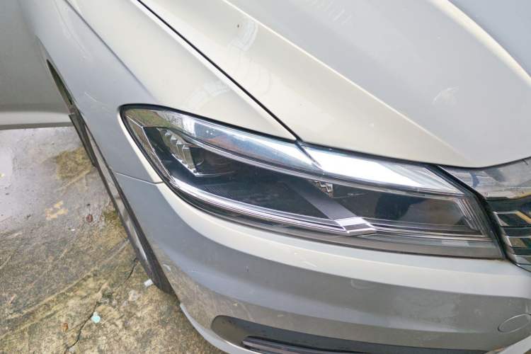 Used Volkswagen Lavida 2019 280TSI DSG Comfort Edition China VI standard Right Front Headlight