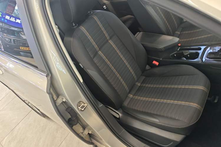 Used Volkswagen Lavida 2019 280TSI DSG Comfort Edition China VI standard Right Front Seat
