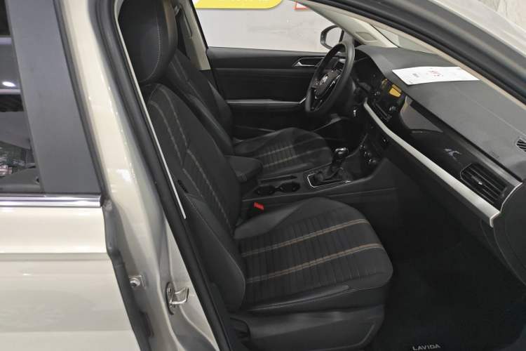 Used Volkswagen Lavida 2019 280TSI DSG Comfort Edition China VI standard Right Front Seat
