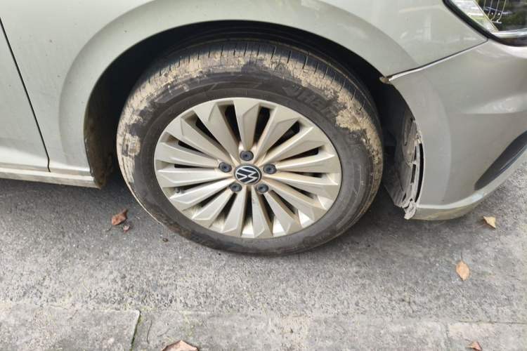 Used Volkswagen Lavida 2019 1.5L Automatic Vision Edition China VI Standard Right Front Wheel Hub