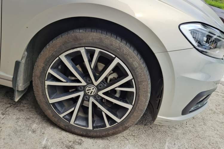 Used Volkswagen Lavida 2019 280TSI DSG Luxury Edition China VI Standard Right Front Wheel Hub