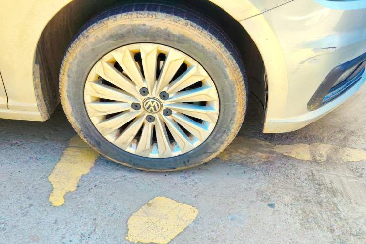 Used Volkswagen Lavida 2019 1.5L Automatic Comfort Edition China VI Standard Right Front Wheel Hub