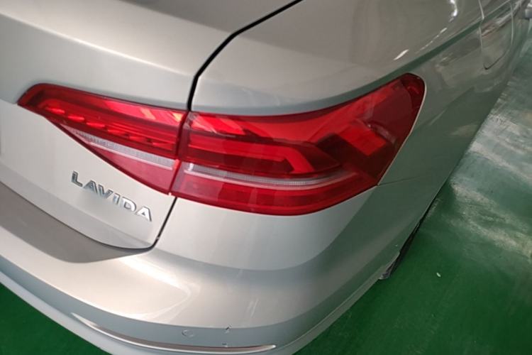 Used Volkswagen Lavida 2019 280TSI DSG Comfort Edition China VI standard Right Rear Taillight
