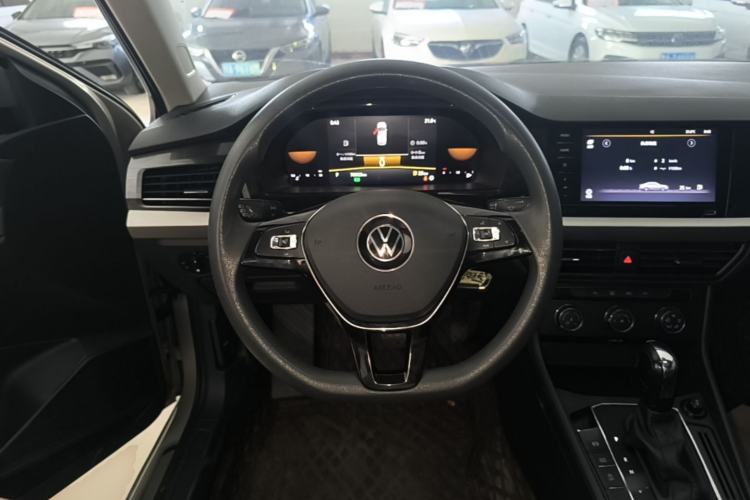 Used Volkswagen Lavida 2019 1.5L Automatic Comfort Edition China VI Standard Steering Wheel