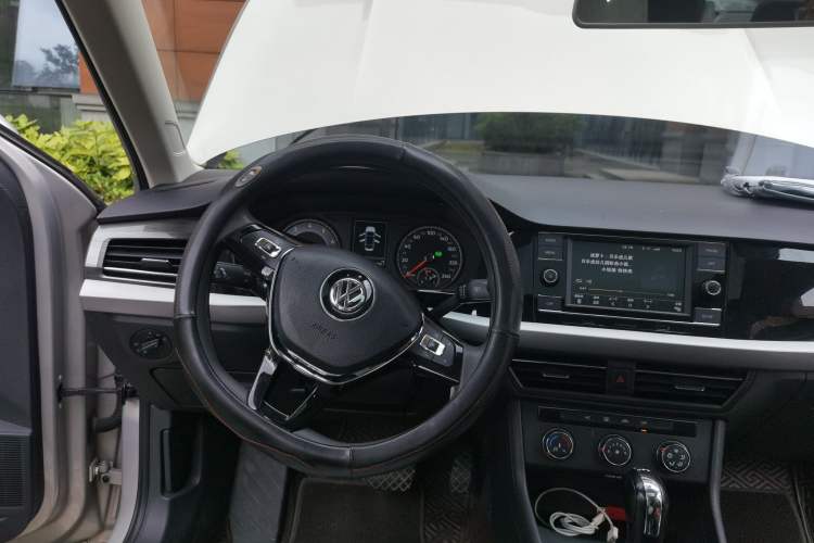 Used Volkswagen Lavida 2019 280TSI DSG Comfort Edition China VI standard Steering Wheel
