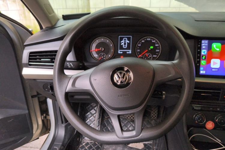 Used Volkswagen Lavida 2019 1.5L Automatic Fashion Edition China VI Steering Wheel