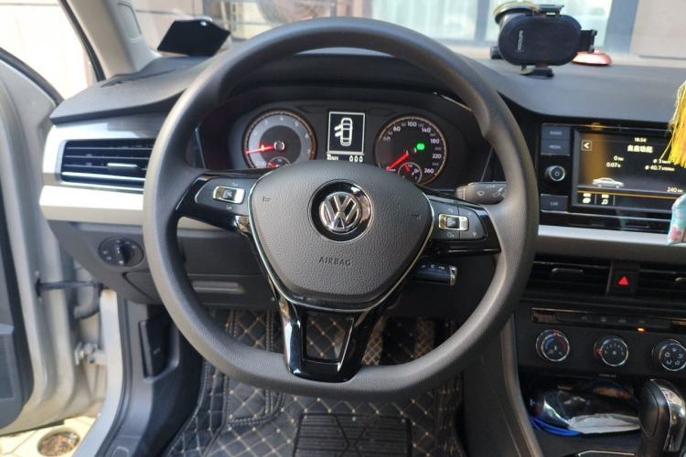 Used Volkswagen Lavida 2019 1.5L Automatic Comfort Edition China VI Standard Steering Wheel