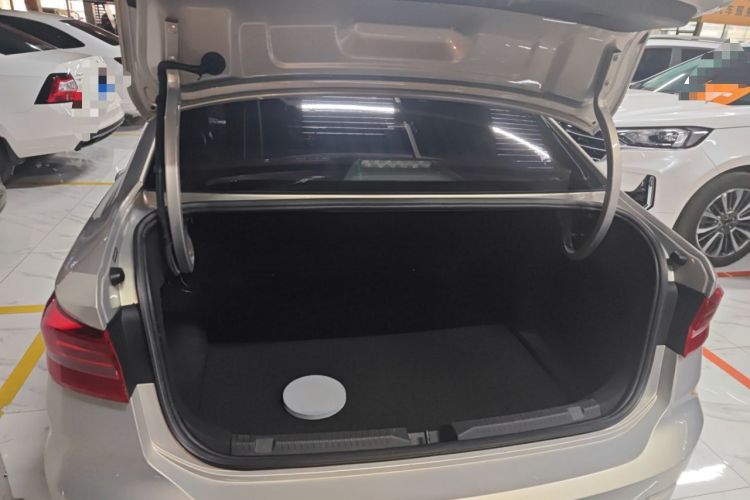 Used Volkswagen Lavida 2019 280TSI DSG Comfort Edition China VI standard Trunk