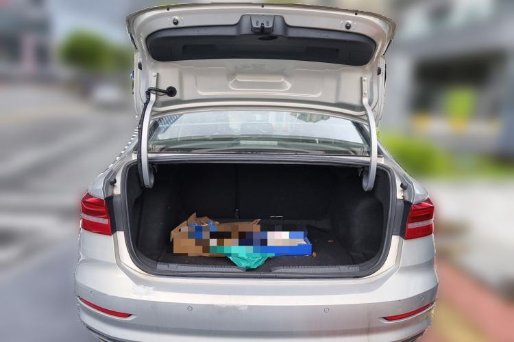 Used Volkswagen Lavida 2019 280TSI DSG Comfort Edition China VI standard Trunk