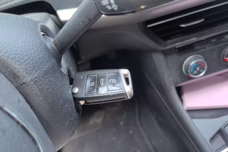 Used Volkswagen Lavida 2019 1.5L Automatic Comfort Edition China VI Standard Vehicle Key