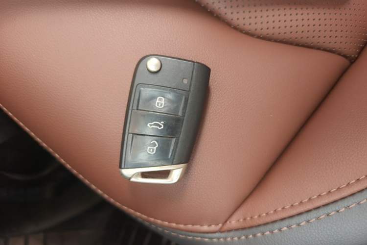 Used Volkswagen Lavida 2019 280TSI DSG Luxury Edition China VI Standard Vehicle Key