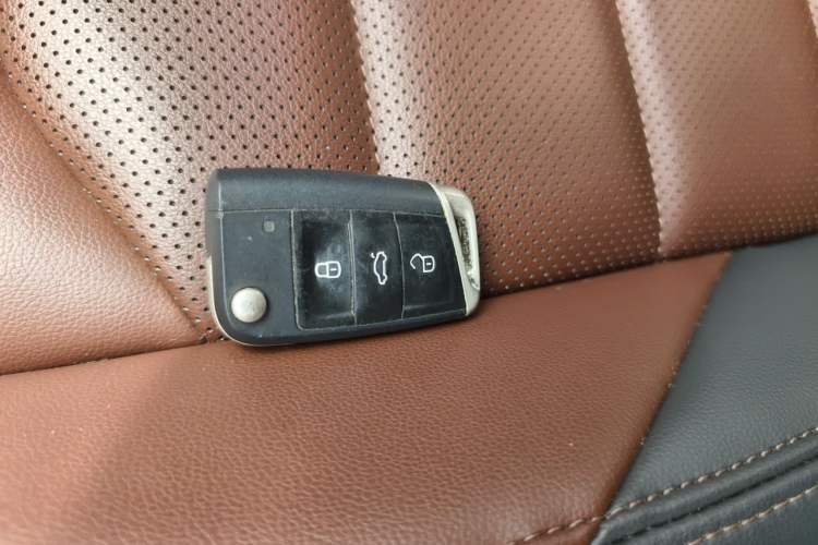 Used Volkswagen Lavida 2019 280TSI DSG Luxury Edition China VI Standard Vehicle Key