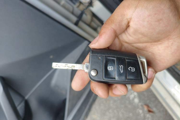 Used Volkswagen Lavida 2019 1.5L Automatic Vision Edition China VI Standard Vehicle Key