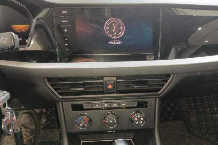 Used Volkswagen Lavida 2021 1.5L Automatic Comfort Edition Audio And AC Panel