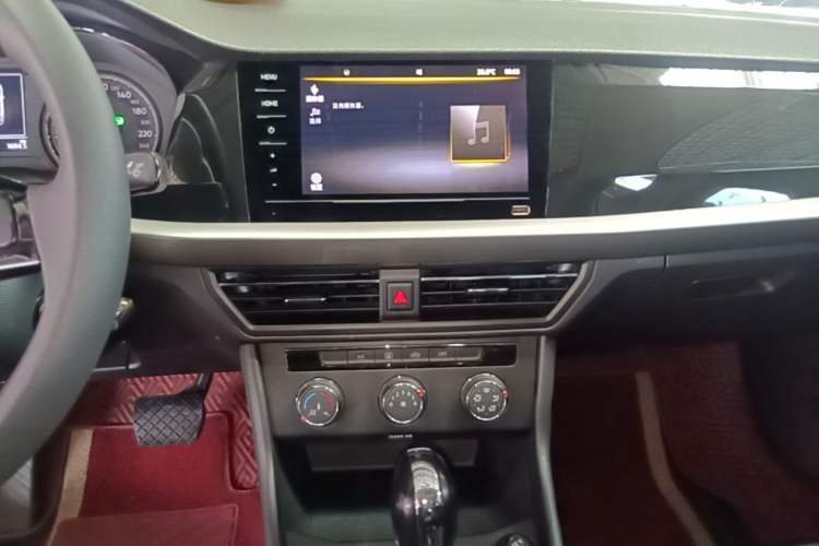 Used Volkswagen Lavida 2021 280TSI DSG Comfort Edition Audio And AC Panel