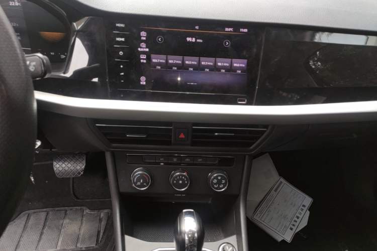 Used Volkswagen Lavida 2021 1.5L Automatic Comfort Edition Audio And AC Panel