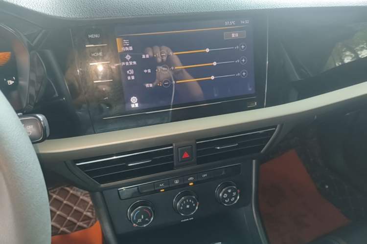 Used Volkswagen Lavida 2021 280TSI DSG Comfort Edition Audio And AC Panel