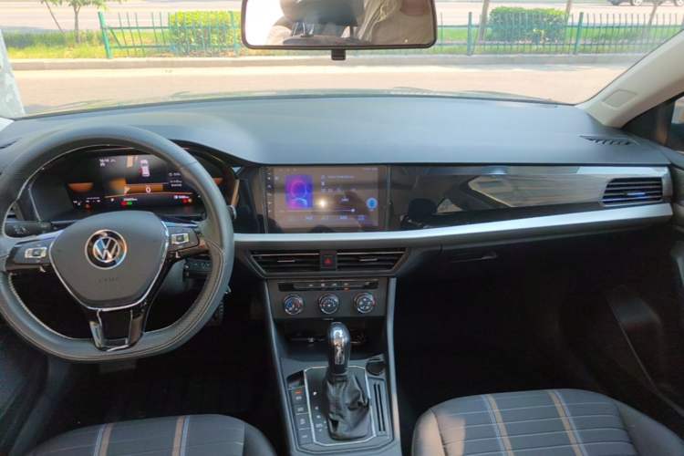 Used Volkswagen Lavida 2021 280TSI DSG Comfort Edition Center Console
