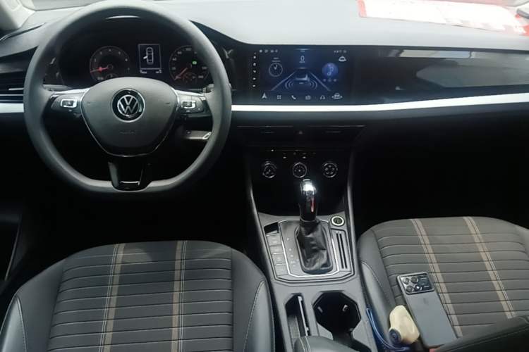 Used Volkswagen Lavida 2021 280TSI DSG Comfort Edition Center Console