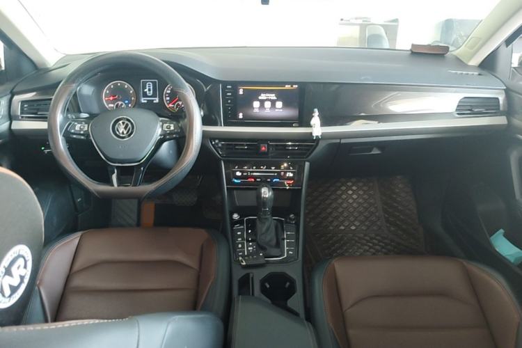 Used Volkswagen Lavida 2021 280TSI DSG Luxury Edition Center Console