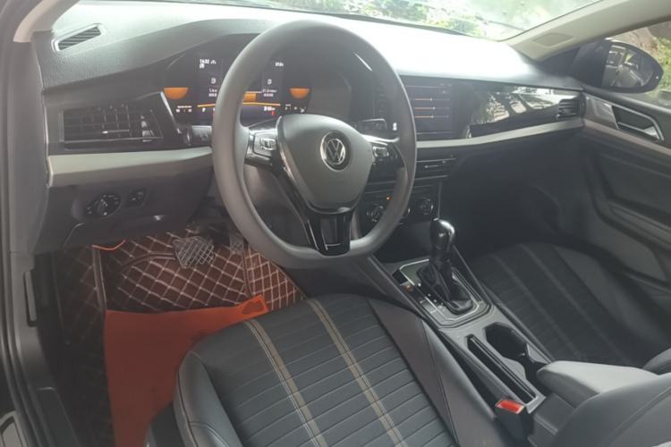 Used Volkswagen Lavida 2021 280TSI DSG Comfort Edition Center Console