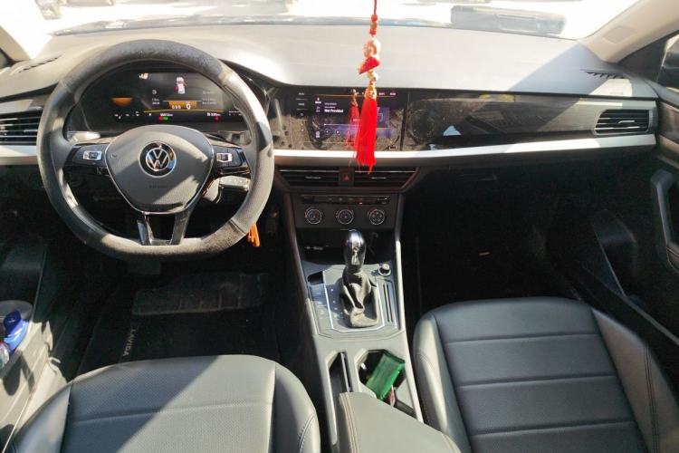 Used Volkswagen Lavida 2021 1.5L Automatic Comfort Edition Center Console