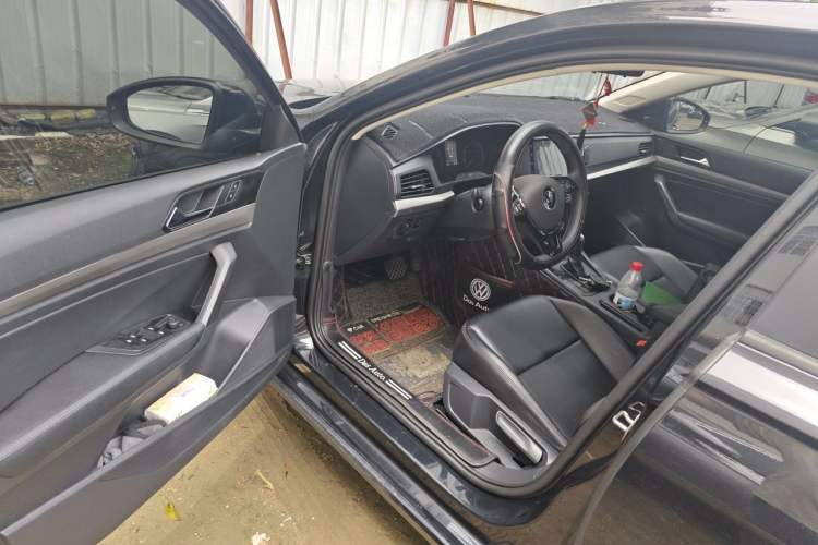 Used Volkswagen Lavida 2021 1.5L Automatic Fashion Edition Driver Seat