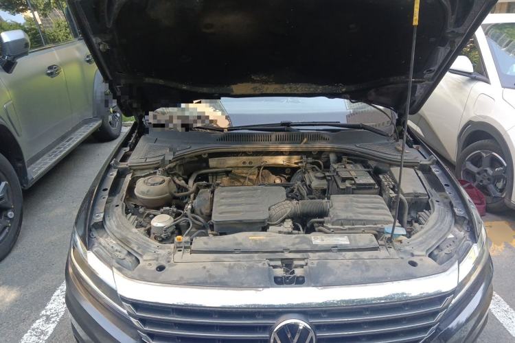 Used Volkswagen Lavida 2021 1.5L Automatic Fashion Edition Engine Bay