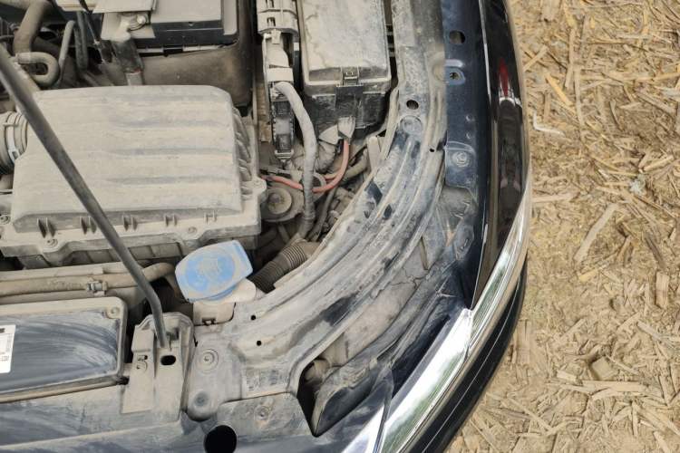 Used Volkswagen Lavida 2021 1.5L Automatic Comfort Edition Engine Bay Left