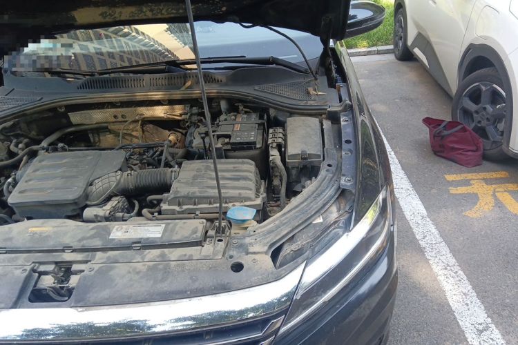 Used Volkswagen Lavida 2021 1.5L Automatic Fashion Edition Engine Bay Left
