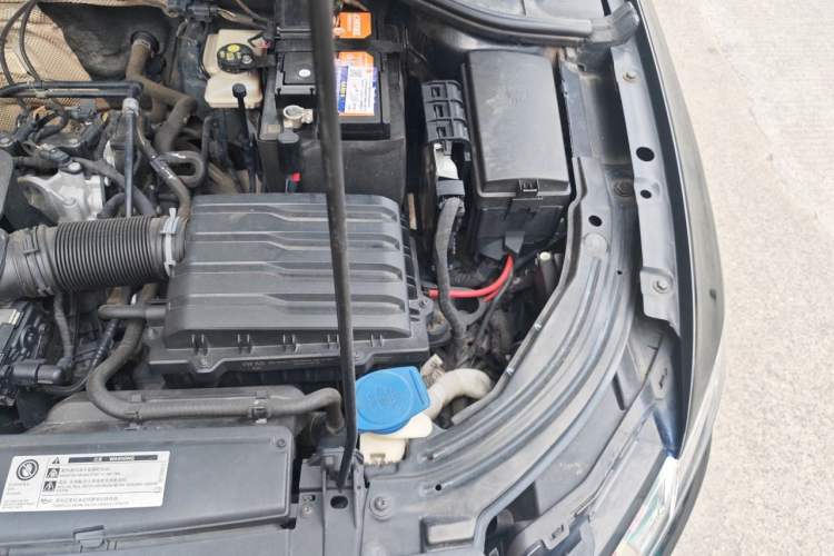 Used Volkswagen Lavida 2021 1.5L Automatic Comfort Edition Engine Bay Left