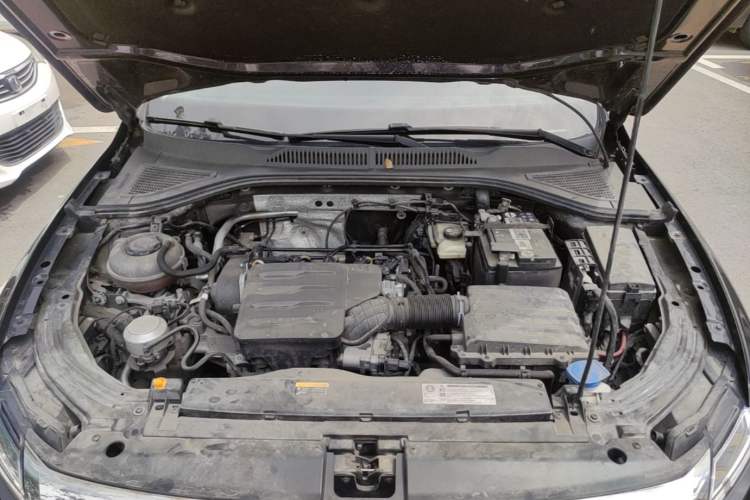 Used Volkswagen Lavida 2021 1.5L Automatic Comfort Edition Engine Bay