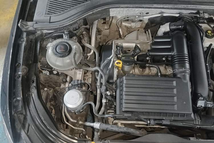 Used Volkswagen Lavida 2021 280TSI DSG Luxury Edition Engine Bay Right