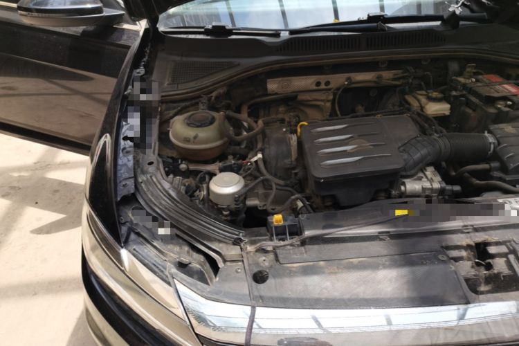 Used Volkswagen Lavida 2021 1.5L Automatic Fashion Edition Engine Bay Right