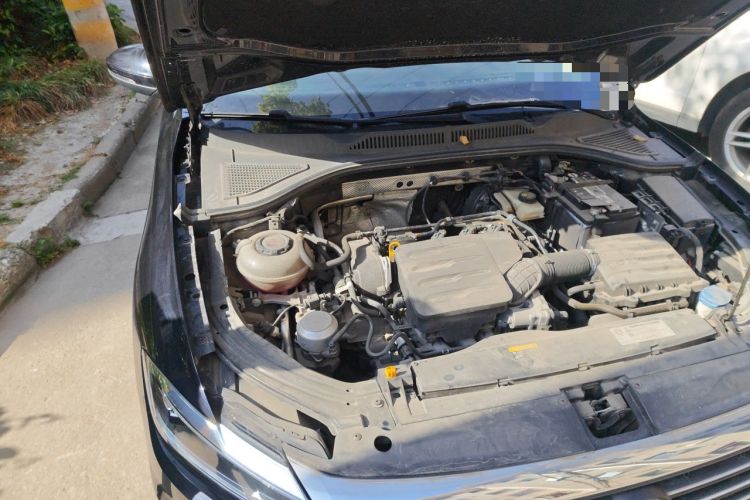 Used Volkswagen Lavida 2021 1.5L Automatic Comfort Edition Engine Bay Right