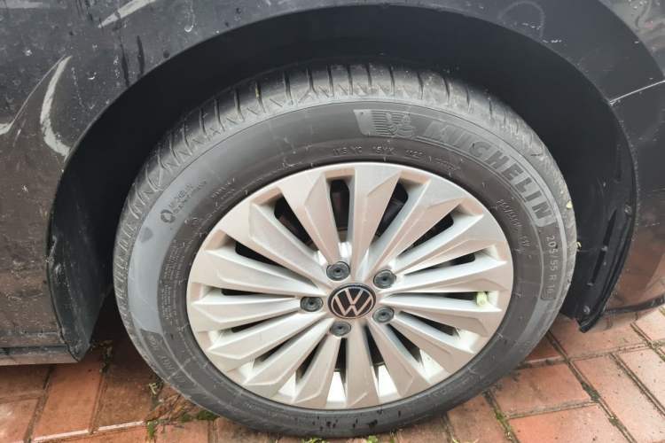 Used Volkswagen Lavida 2021 280TSI DSG Comfort Edition Exterior 1