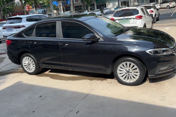Used Volkswagen Lavida 2021 1.5L Automatic Vision Edition Exterior 2