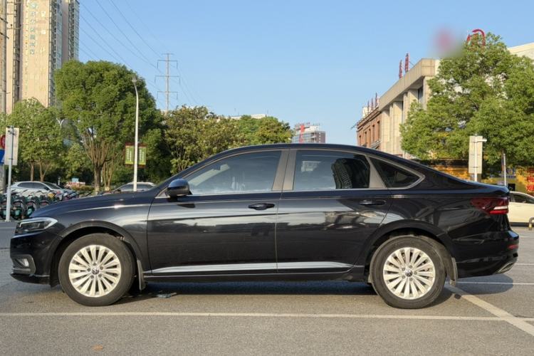 Used Volkswagen Lavida 2021 1.5L Automatic Comfort Edition Exterior 3